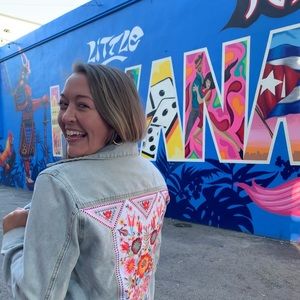 Meet your Posher, Danielle!